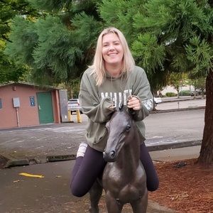 Meet your Posher, Kimberly